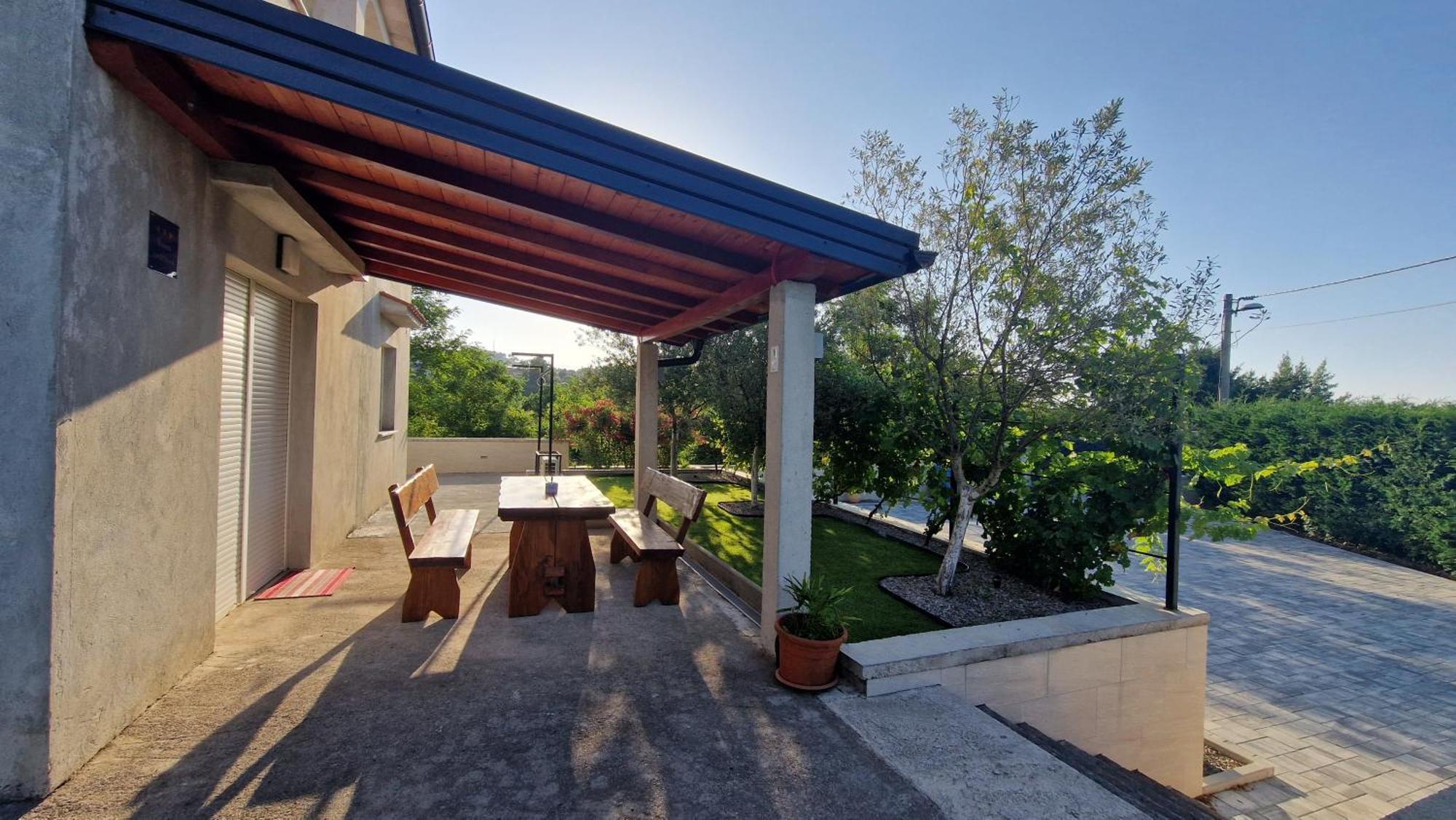 Apartments In Rijeka, Free Parking And Large Terrace, 15Min Drive From The Beach Экстерьер фото